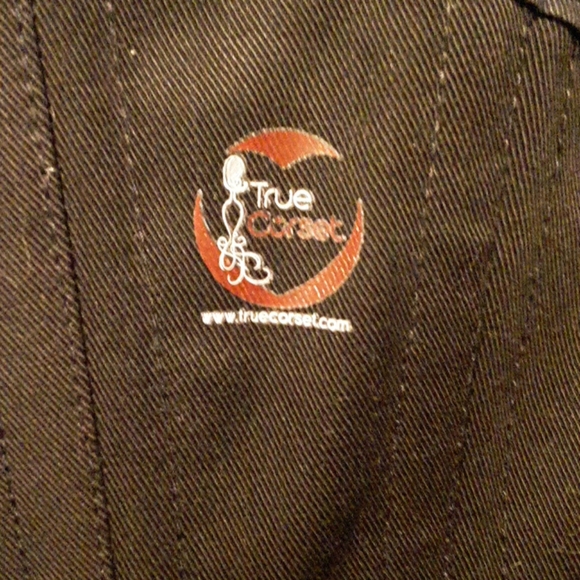 Size 28 under bust black corset - Picture 6 of 6